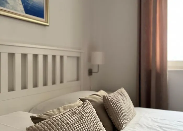 Arany * 特罗吉尔